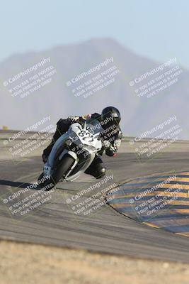 media/Jan-09-2025-Racers Edge (Thu) [[9e316ffd38]]/3-B Group/Session 4 (Turn 12 The Slide)/
